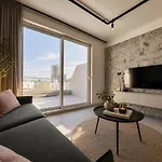 Exclusive Retreat Off The Sea Front Promenade *