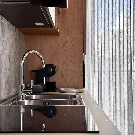 Apartament Exclusive Retreat Off The Sea Front Promenade