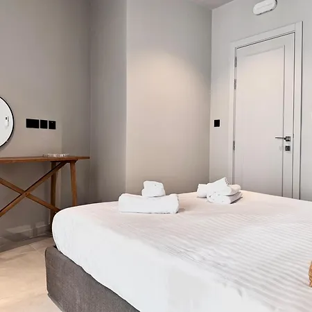 Апартаменты Exclusive Retreat Off The Sea Front Promenade Gzira