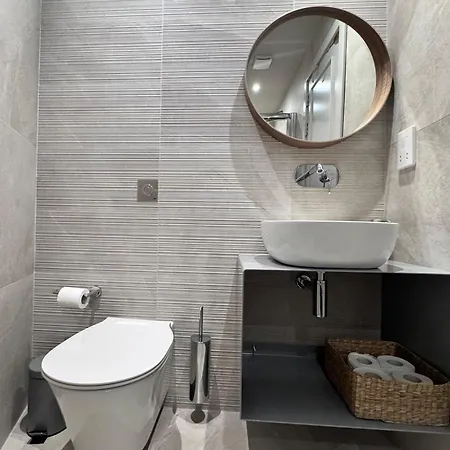 Exclusive Retreat Off The Sea Front Promenade Gżira