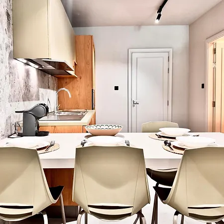 Exclusive Retreat Off The Sea Front Promenade * Gżira