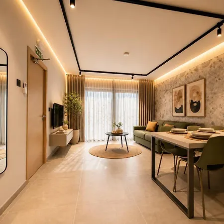Apartment Exclusive Retreat Off The Sea Front Promenade Gzira