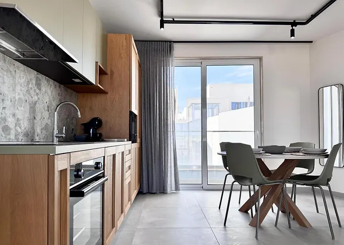 Apartament Exclusive Retreat Off The Sea Front Promenade