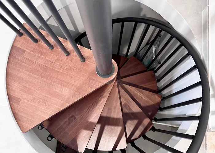 Exclusive Retreat Off The Sea Front Promenade Gzira