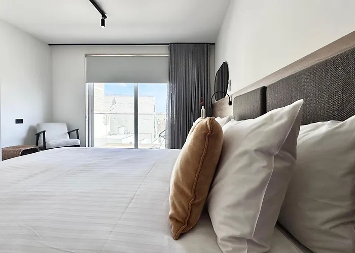 Exclusive Retreat Off The Sea Front Promenade * Gzira