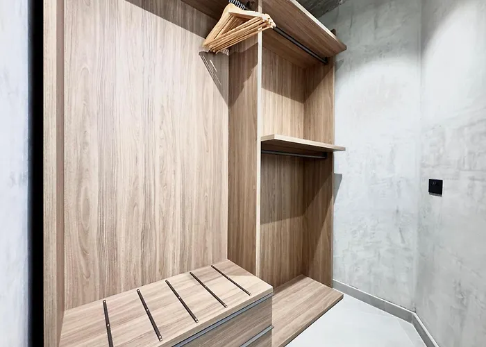 Exclusive Retreat Off The Sea Front Promenade *