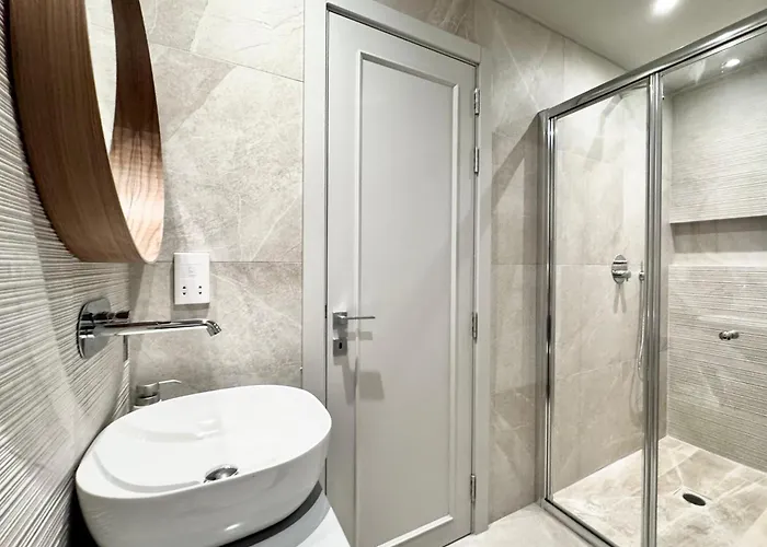 Apartament Exclusive Retreat Off The Sea Front Promenade