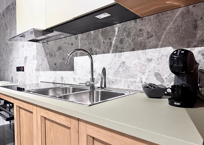 Exclusive Retreat Off The Sea Front Promenade Apartament Gzira