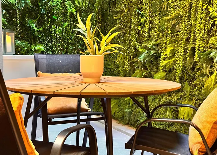 Exclusive Retreat Off The Sea Front Promenade * Gzira