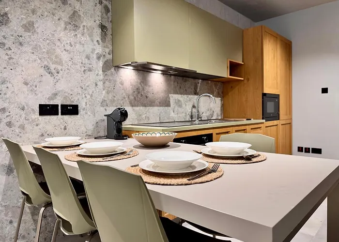 Exclusive Retreat Off The Sea Front Promenade * Gzira